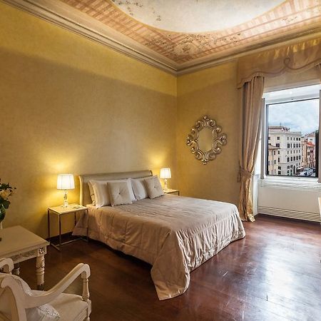 Prestigious Apartment Piazza Navona Rome Luaran gambar