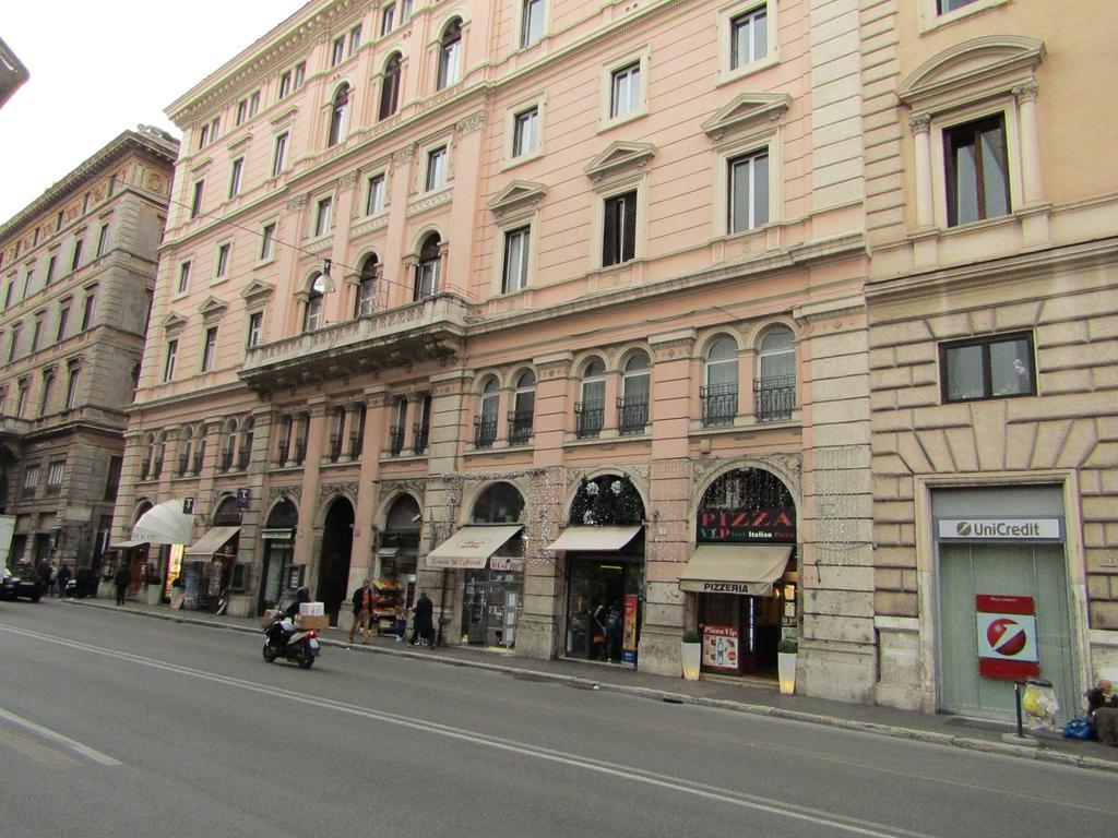 Prestigious Apartment Piazza Navona Rome Luaran gambar